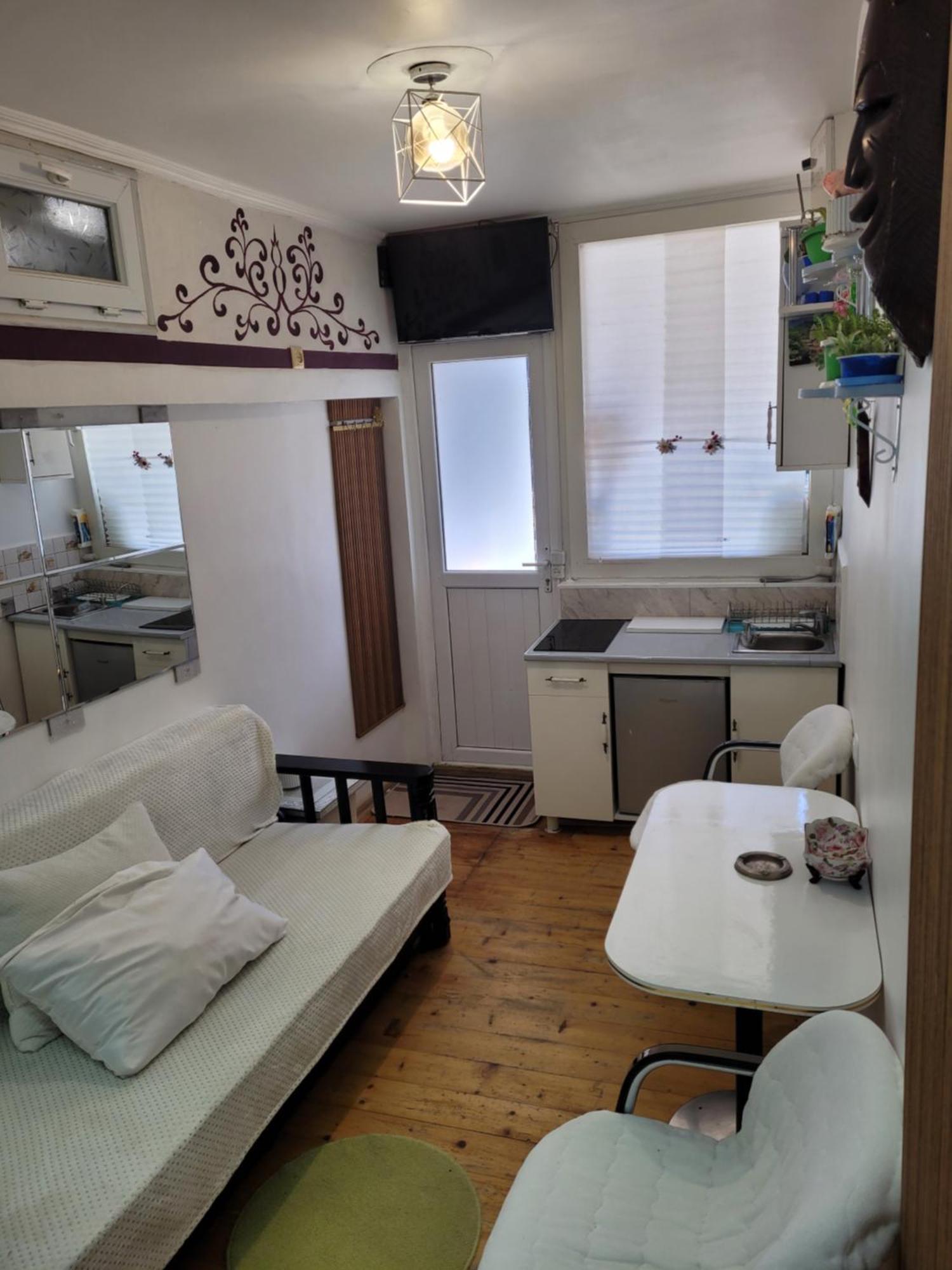 Apartment On Melashvili 24 バトゥーミ 部屋 写真